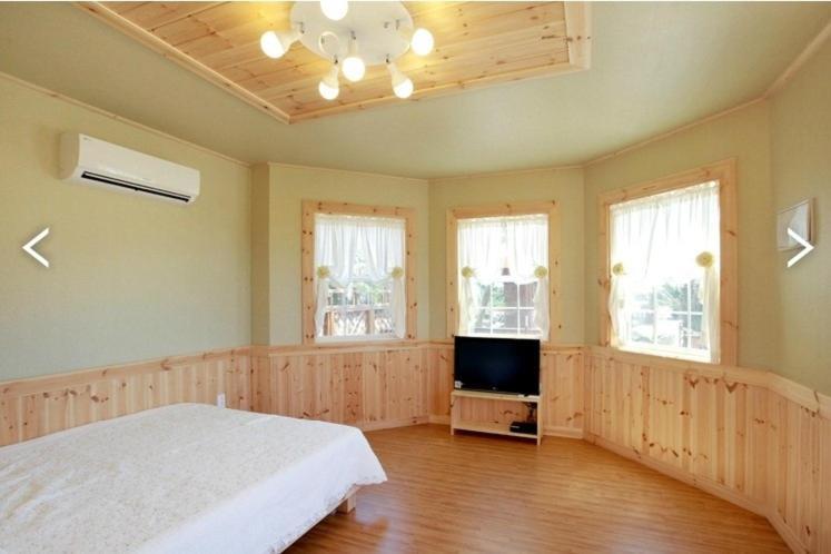 Sweetsalt Villa Seogwipo Exterior photo