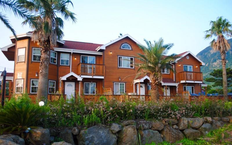 Sweetsalt Villa Seogwipo Exterior photo